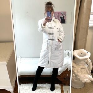 WHITE PUFFER COAT ZIPPER SNAPS DETACHABLE HOOD FAUX FUR SILVER BUCKLES POCKETS